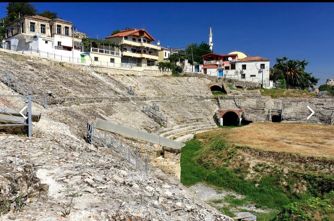 Sea View Apartment/beach/city Center/wifi Appartement Durrës